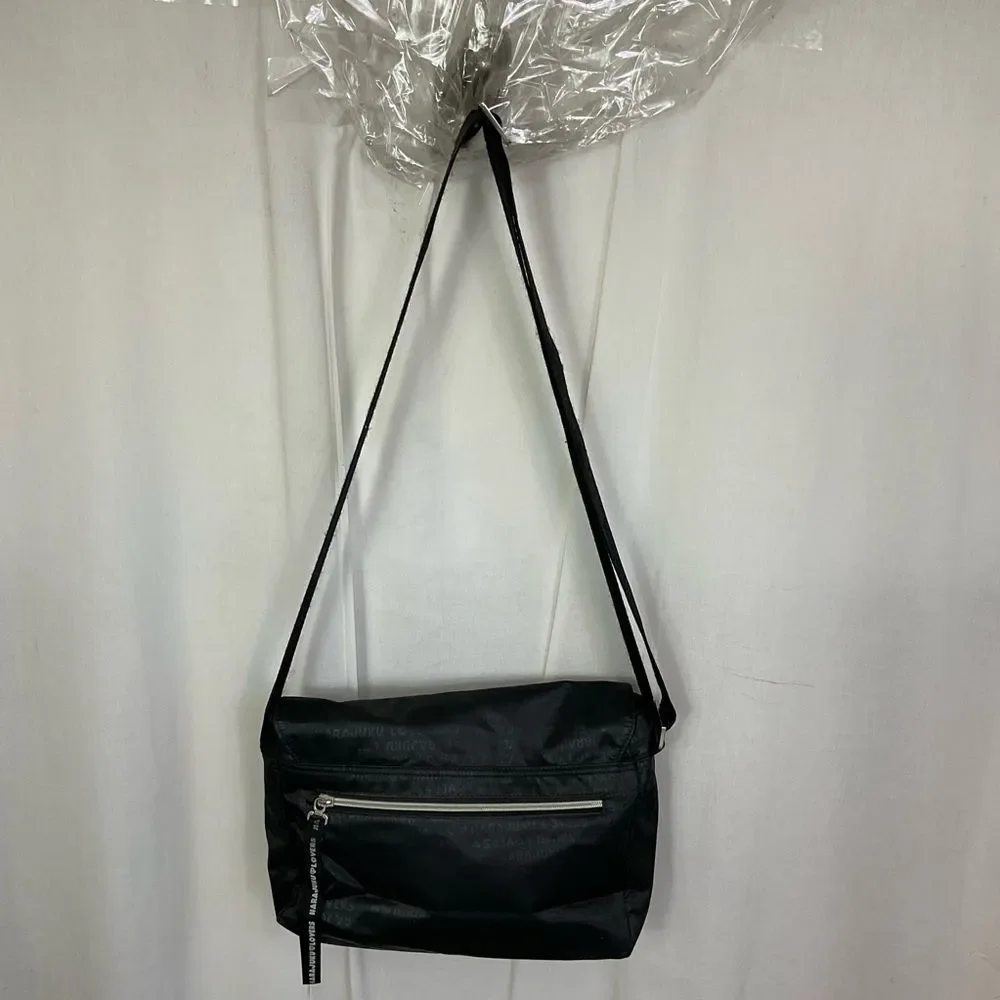 Harajuku Lovers Unisex Black Multi Pocket Crossbody Messenger Bag - Picture 5 of 13